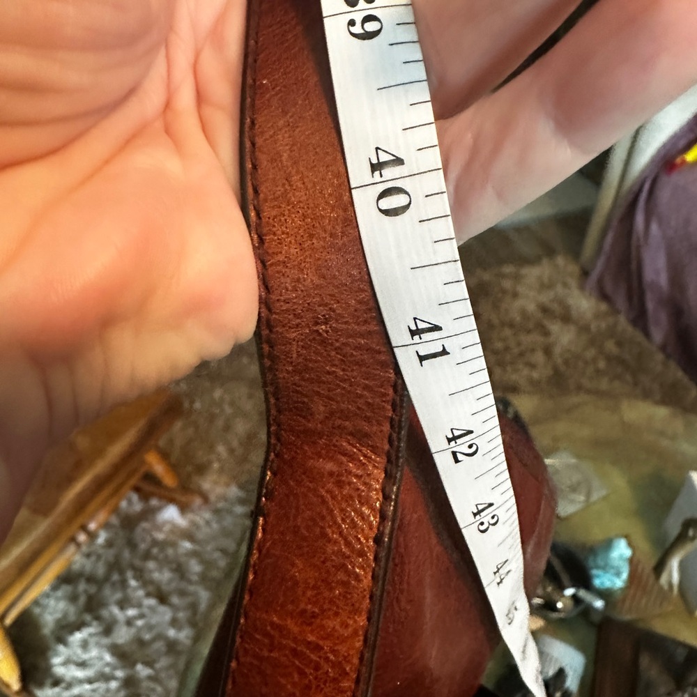 Vintage Leather Crossbody Bag - Picture 14 of 16